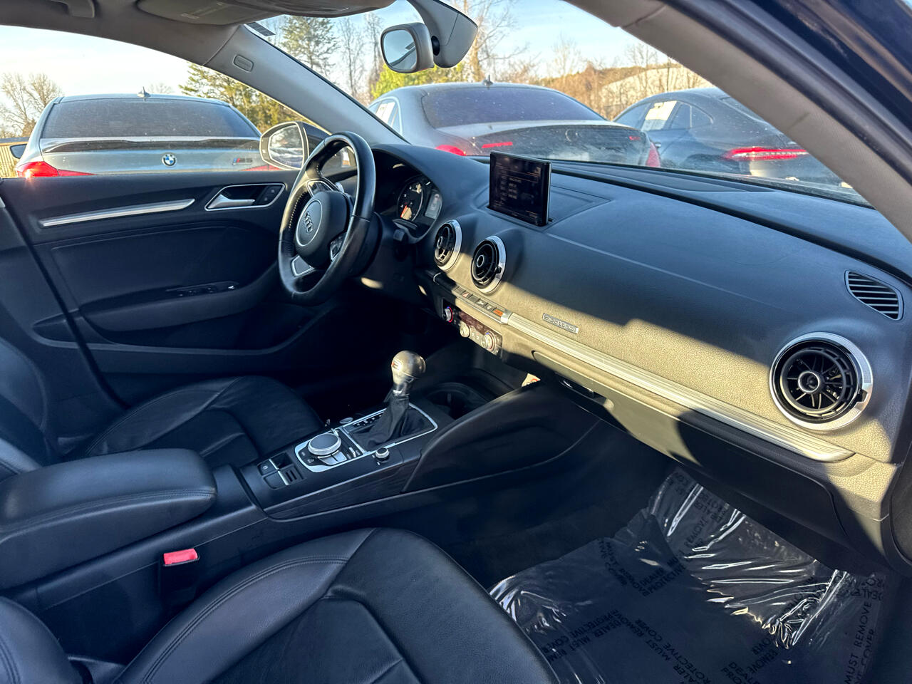 Vehicle image 22 of 85