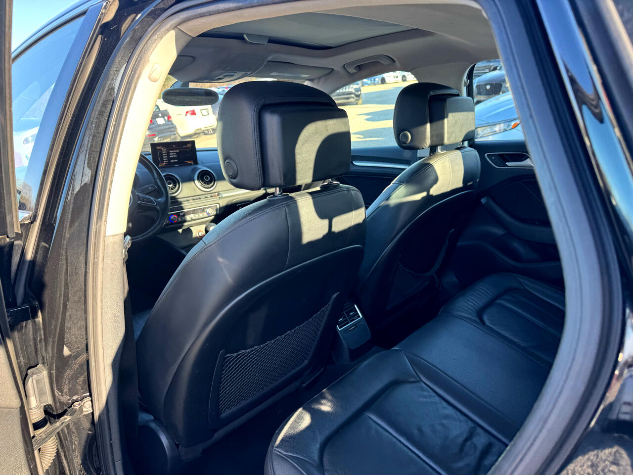 Vehicle image 41 of 85