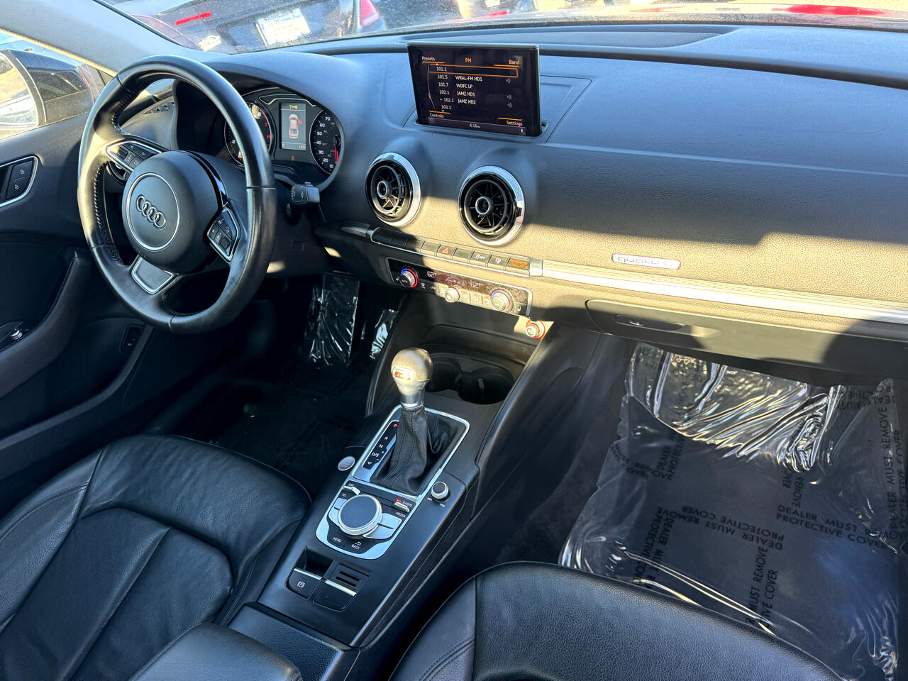 Vehicle image 28 of 85