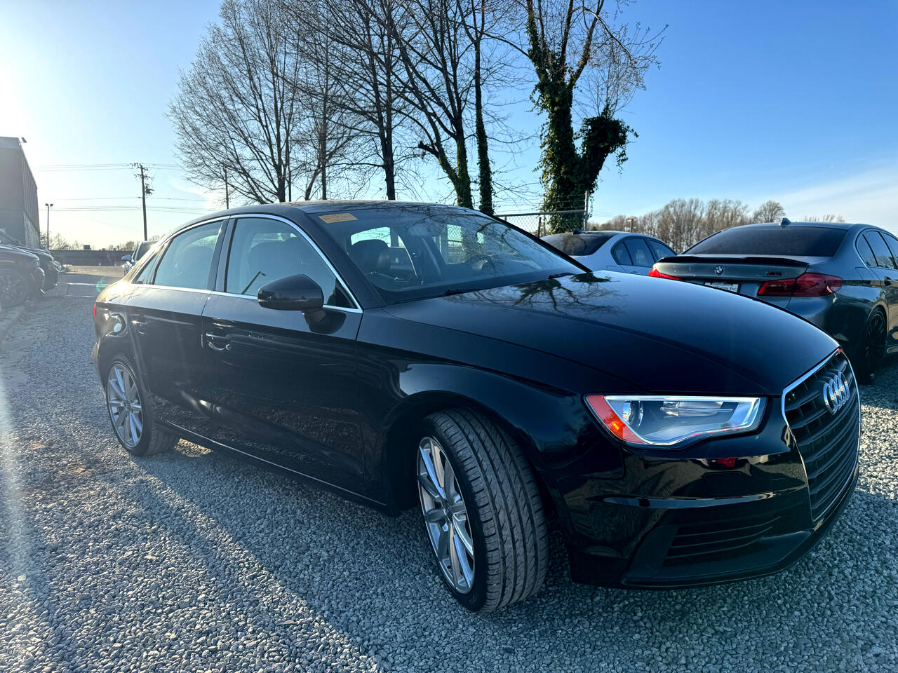 Vehicle image 4 of 85
