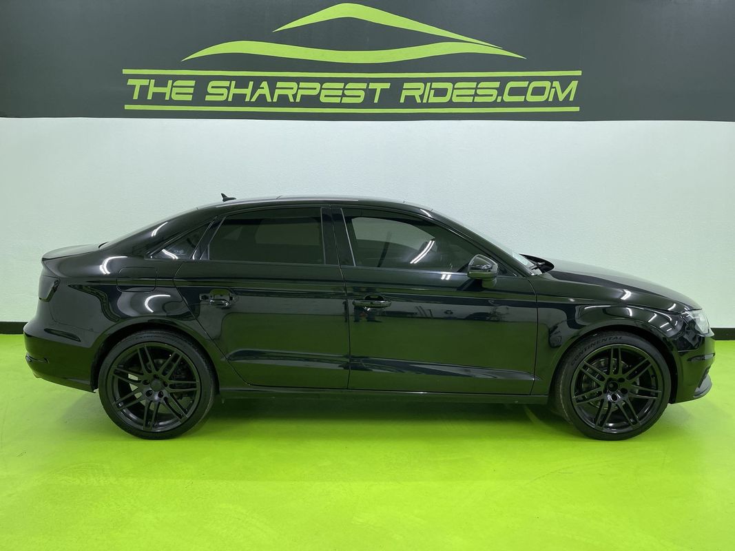 Vehicle image 5 of 29