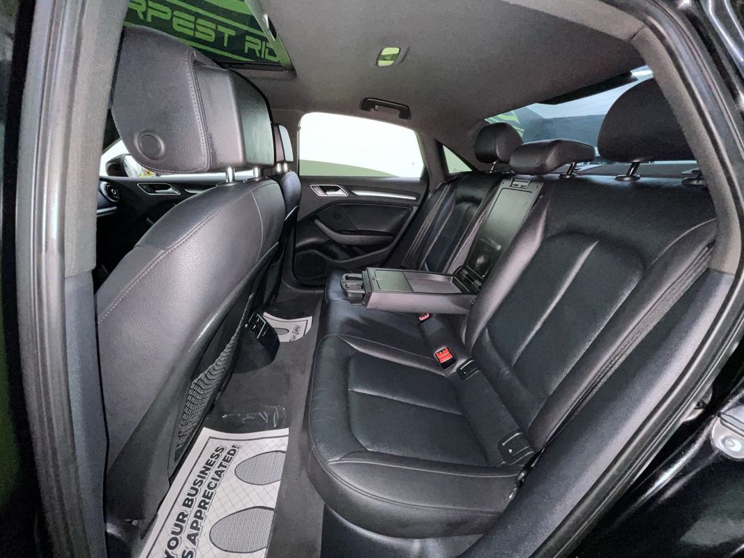 Vehicle image 14 of 29