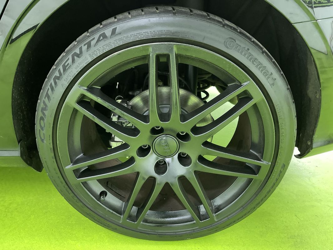 Vehicle image 10 of 29