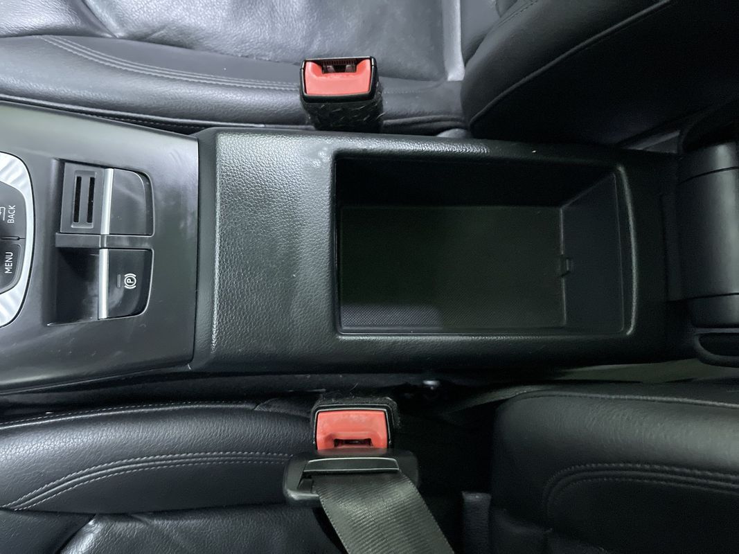Vehicle image 24 of 29