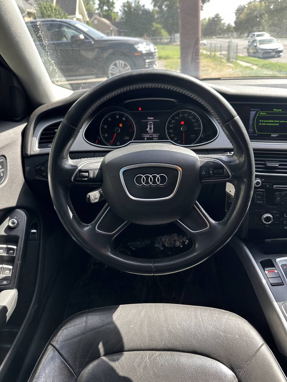 Vehicle image 15 of 18