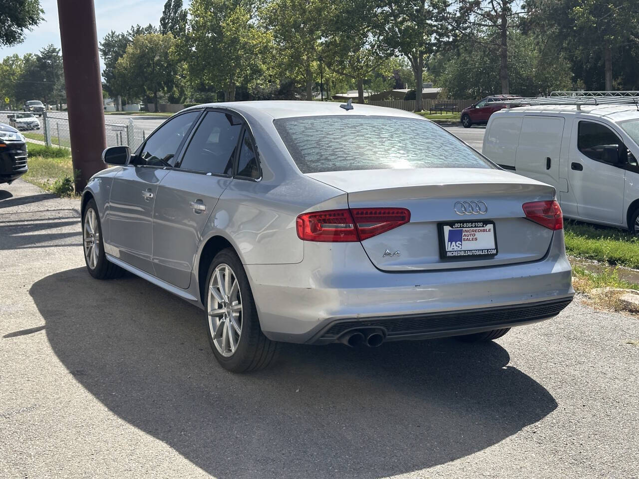 Vehicle image 7 of 18