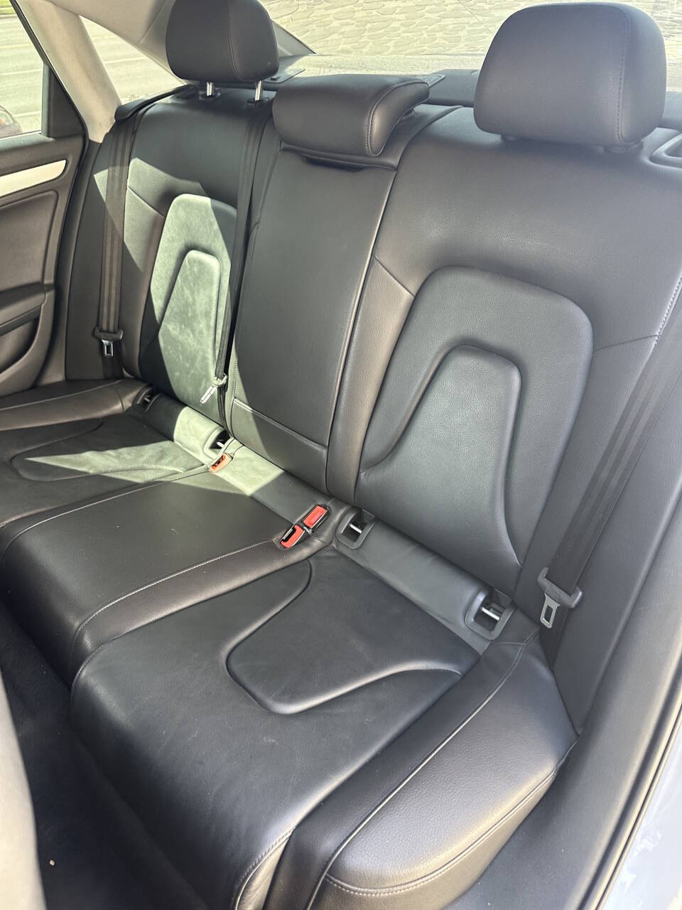Vehicle image 10 of 18