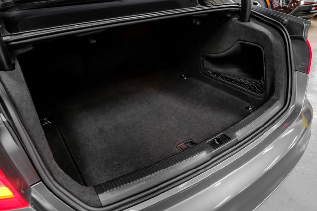Vehicle image 51 of 68