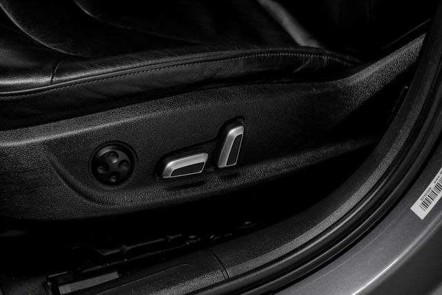 Vehicle image 31 of 68