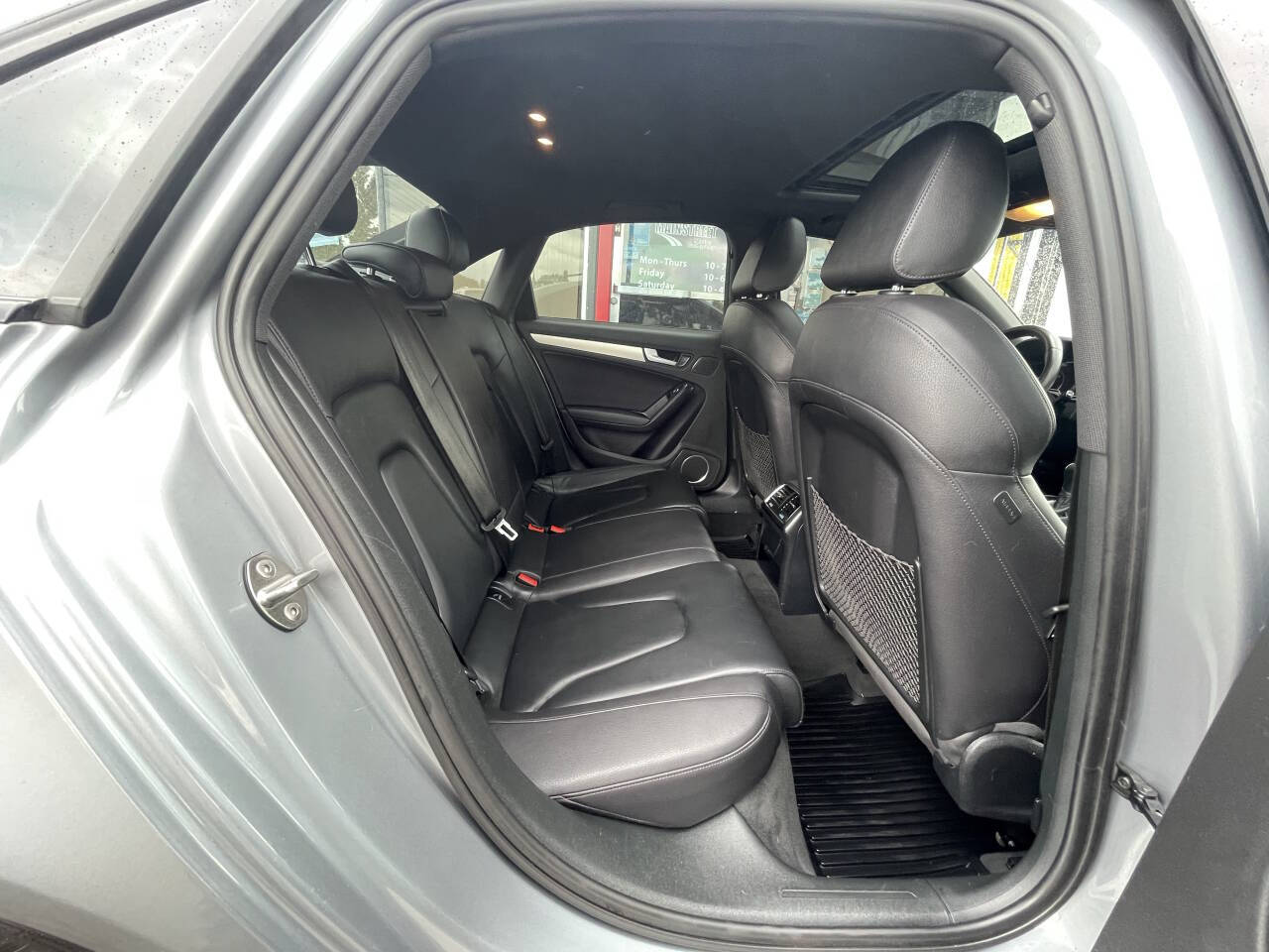 Vehicle image 13 of 34