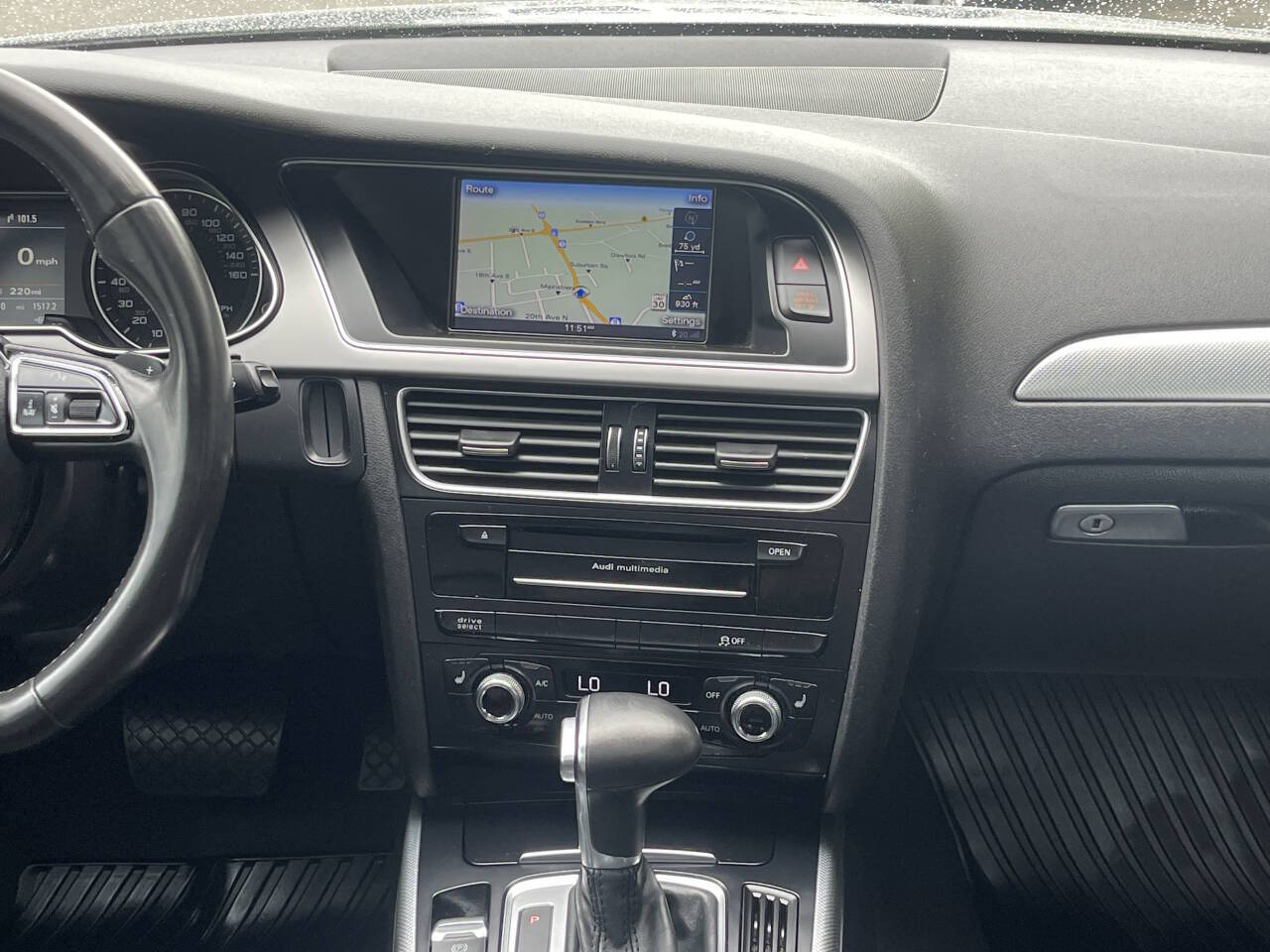 Vehicle image 25 of 34