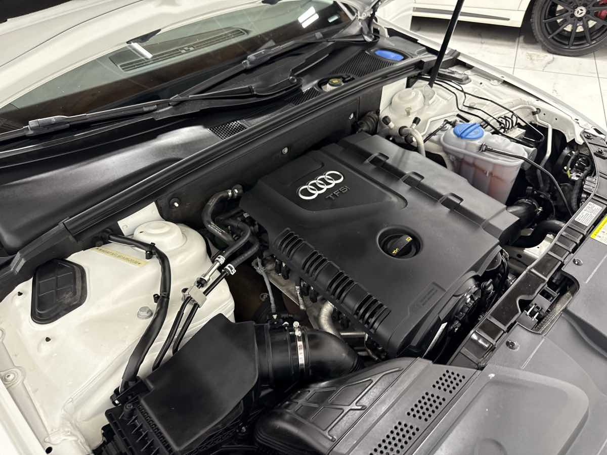 Vehicle image 48 of 51