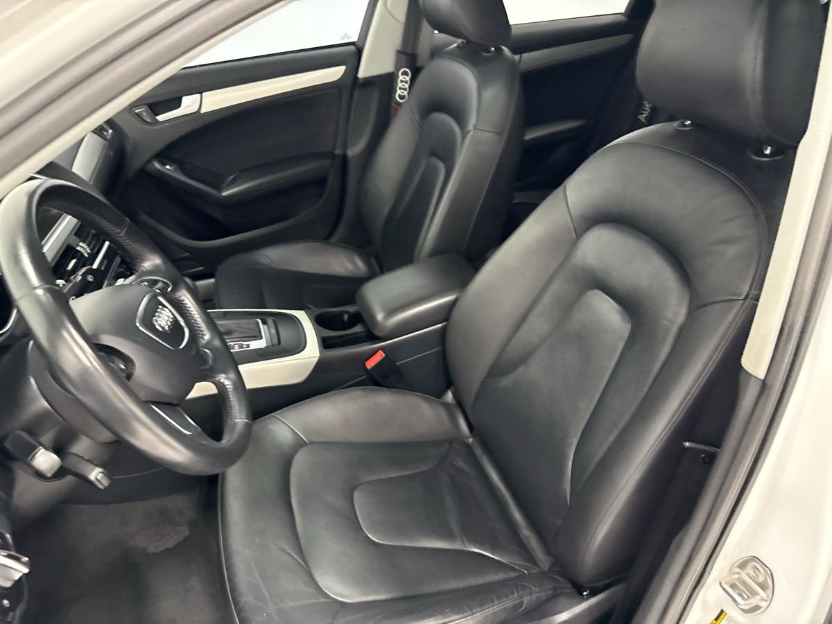 Vehicle image 22 of 51