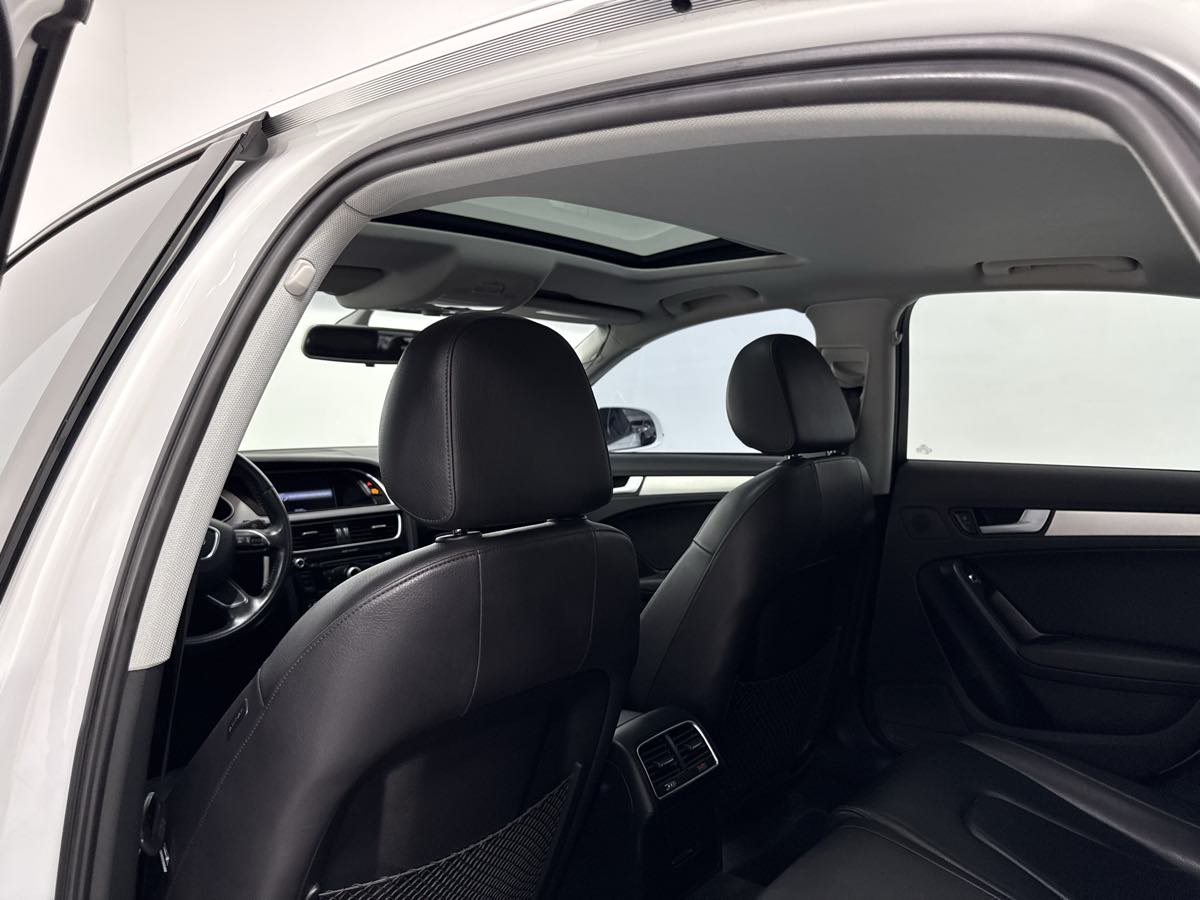 Vehicle image 24 of 51