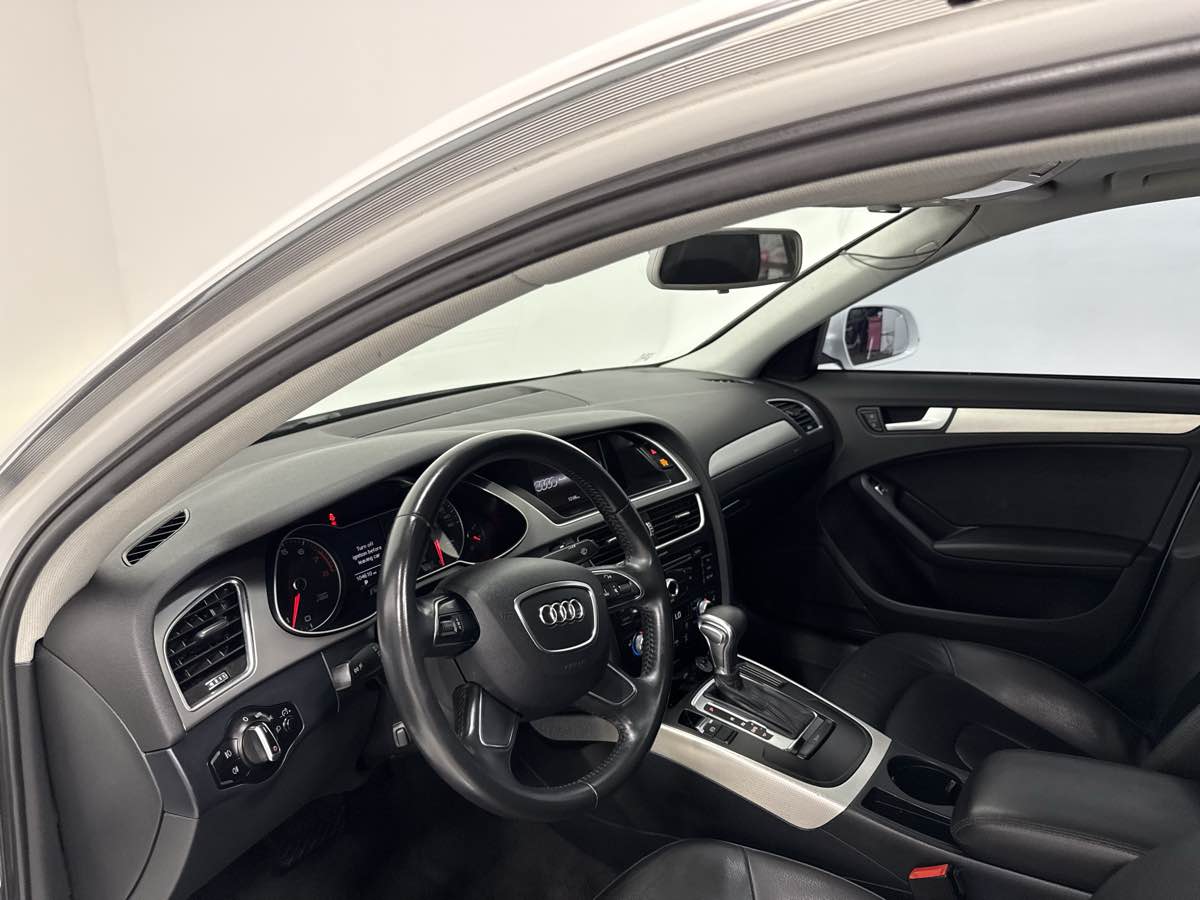Vehicle image 20 of 51