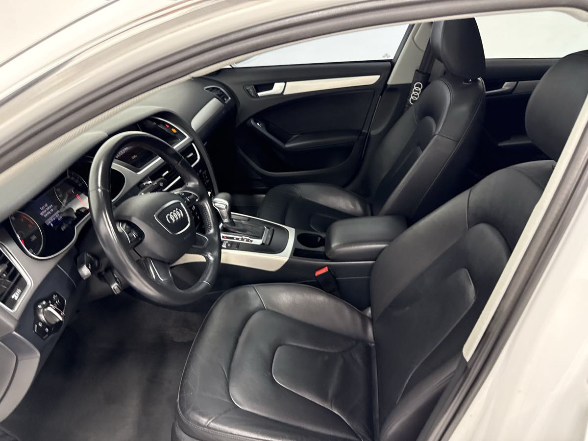 Vehicle image 21 of 51
