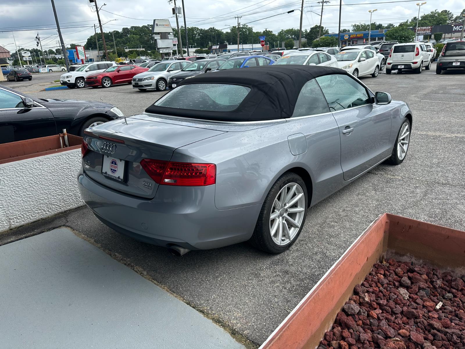 Vehicle image 6 of 23
