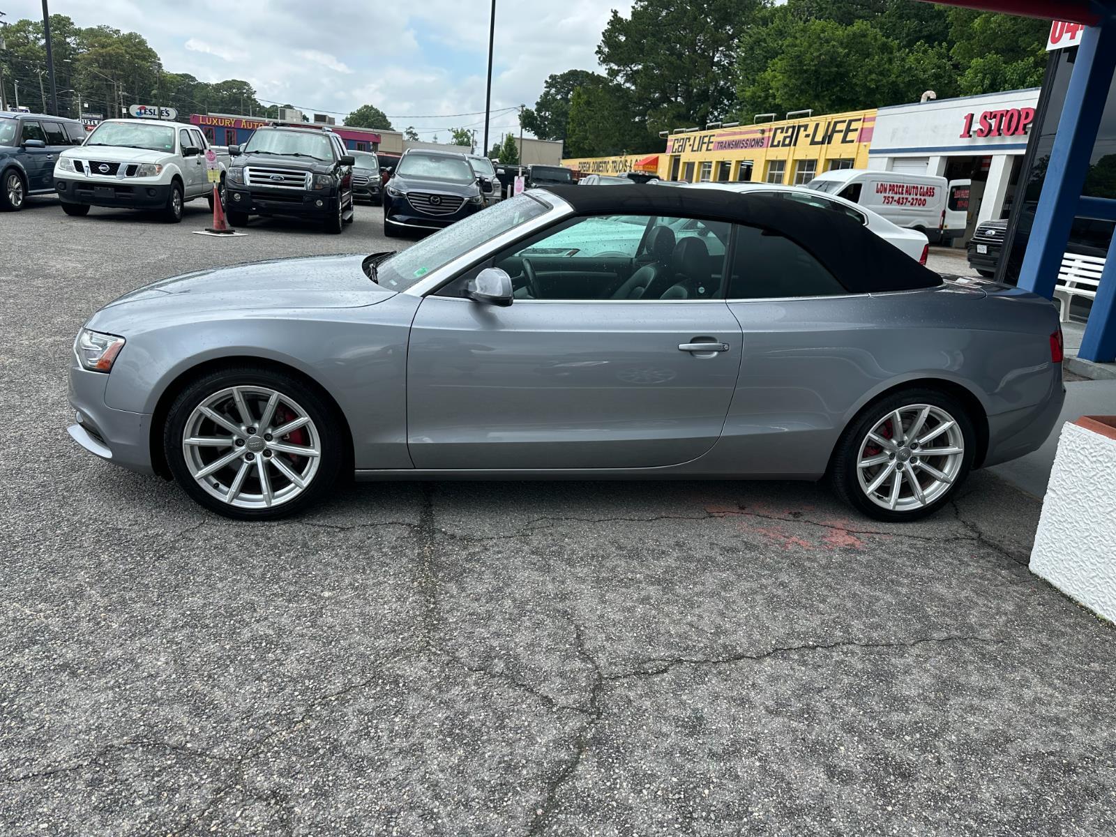 Vehicle image 9 of 23