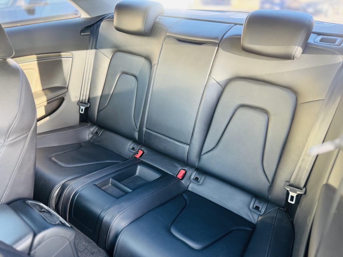 Vehicle image 22 of 39