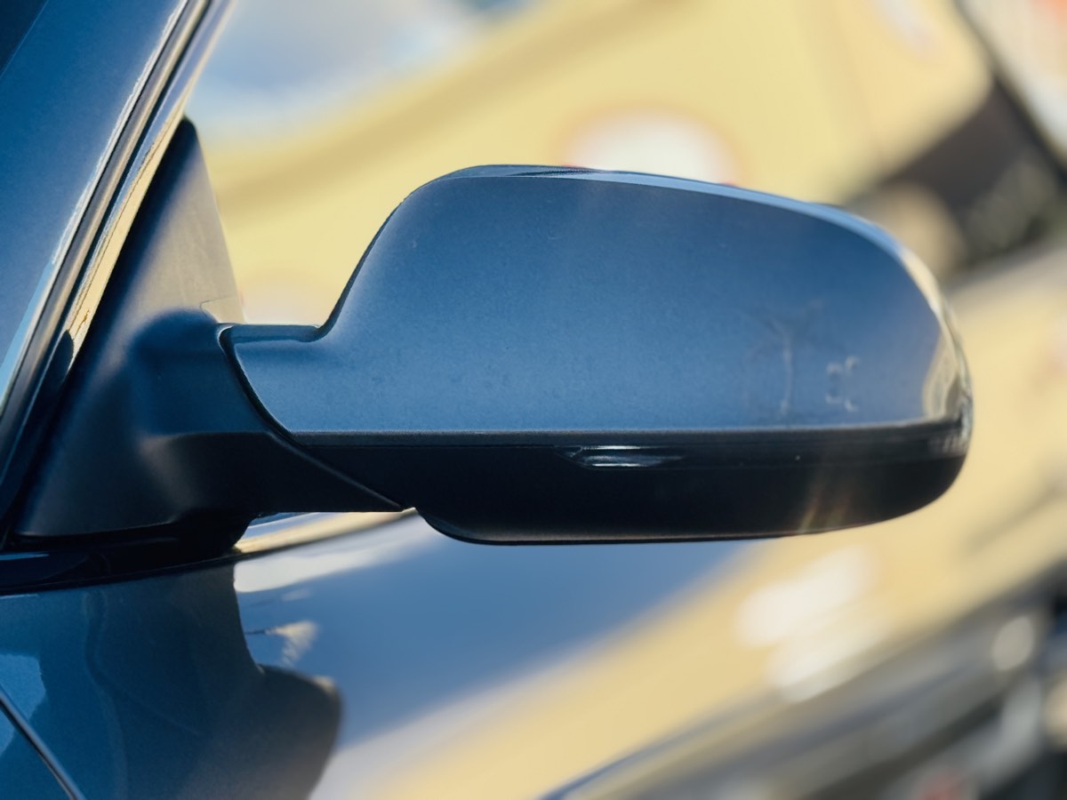 Vehicle image 15 of 39