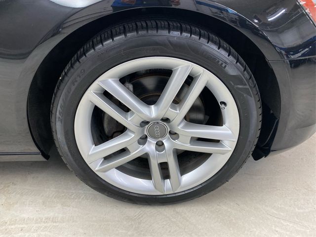 Vehicle image 12 of 31