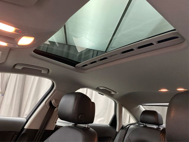 Vehicle image 29 of 31