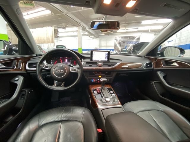 Vehicle image 20 of 31