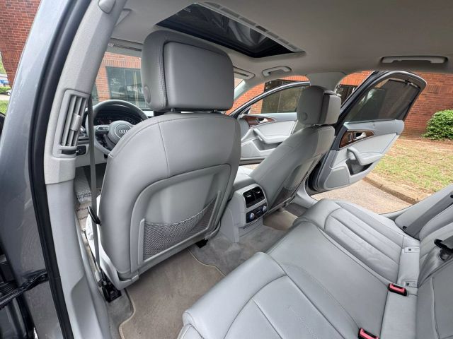 Vehicle image 27 of 41