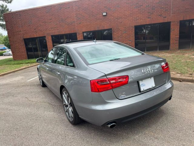 Vehicle image 12 of 41