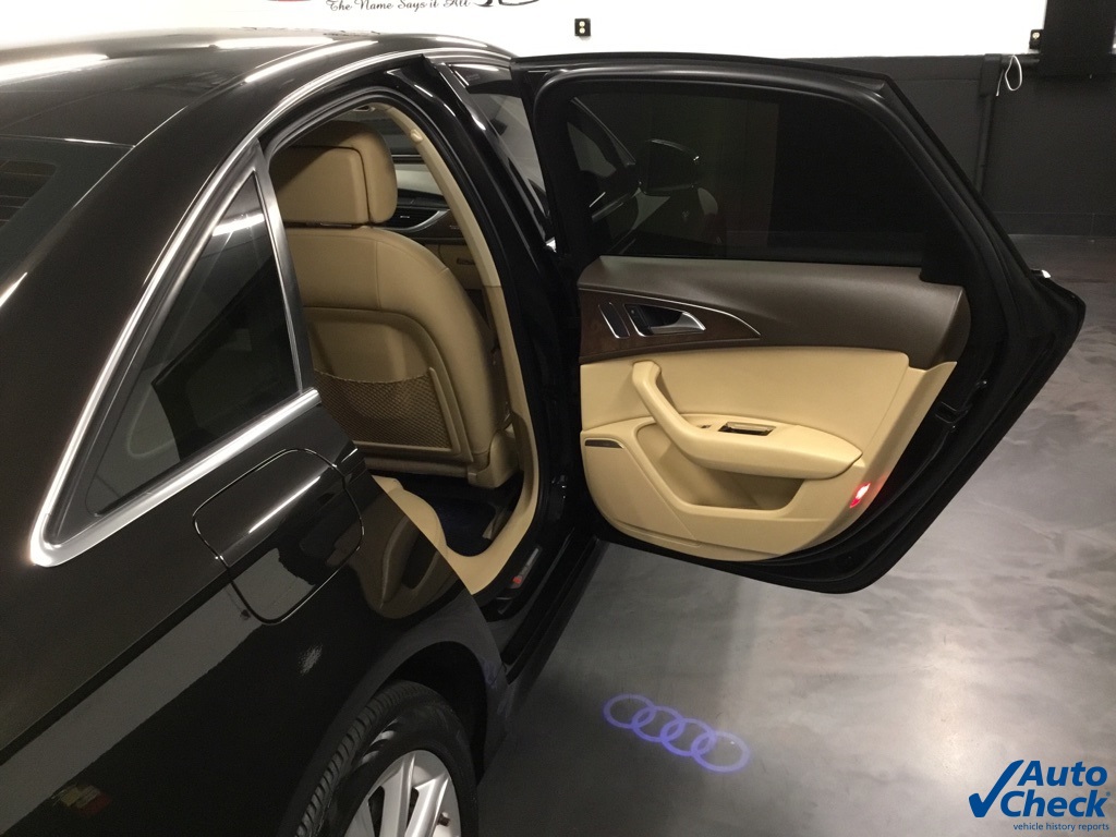 Vehicle image 45 of 52