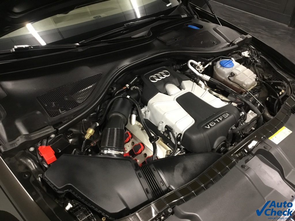 Vehicle image 12 of 52