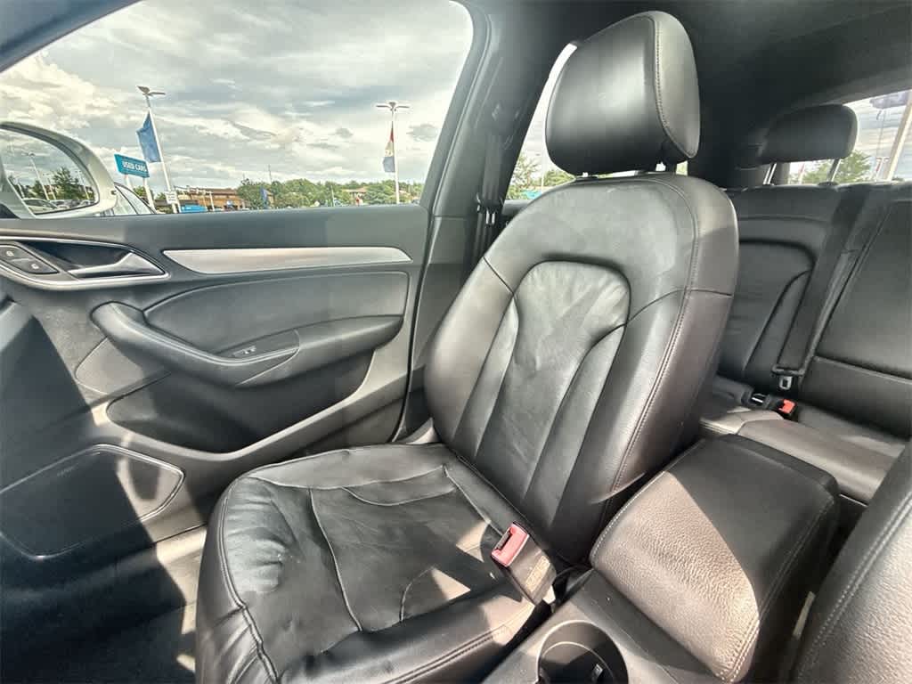 2015 Audi Q3 2.0T Prestige Image 14 of 36