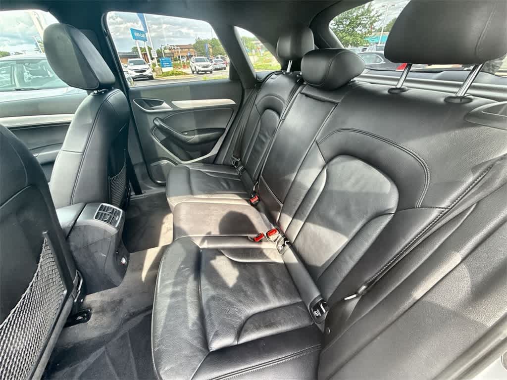 2015 Audi Q3 2.0T Prestige Image 13 of 36