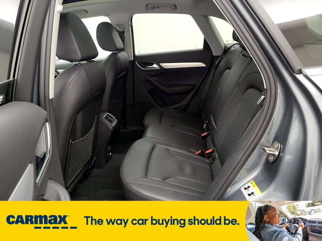 Vehicle image 12 of 27