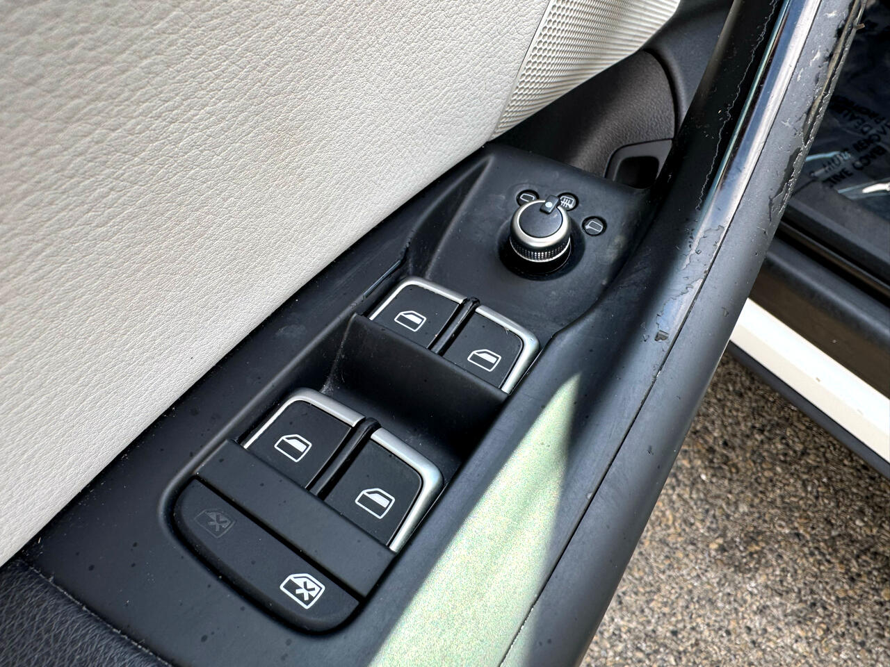 Vehicle image 42 of 57