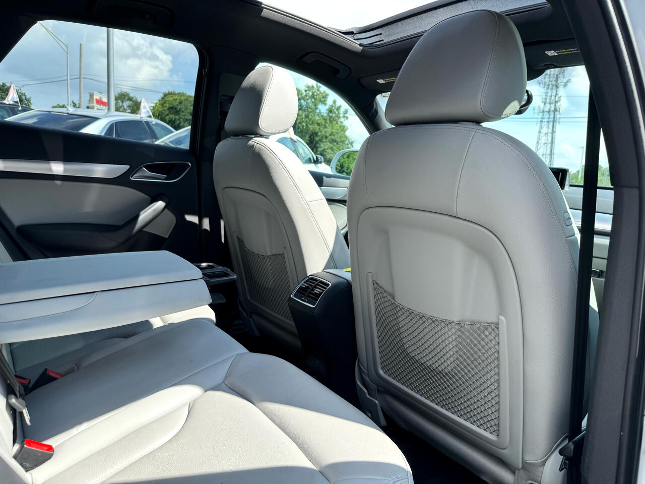 Vehicle image 18 of 57