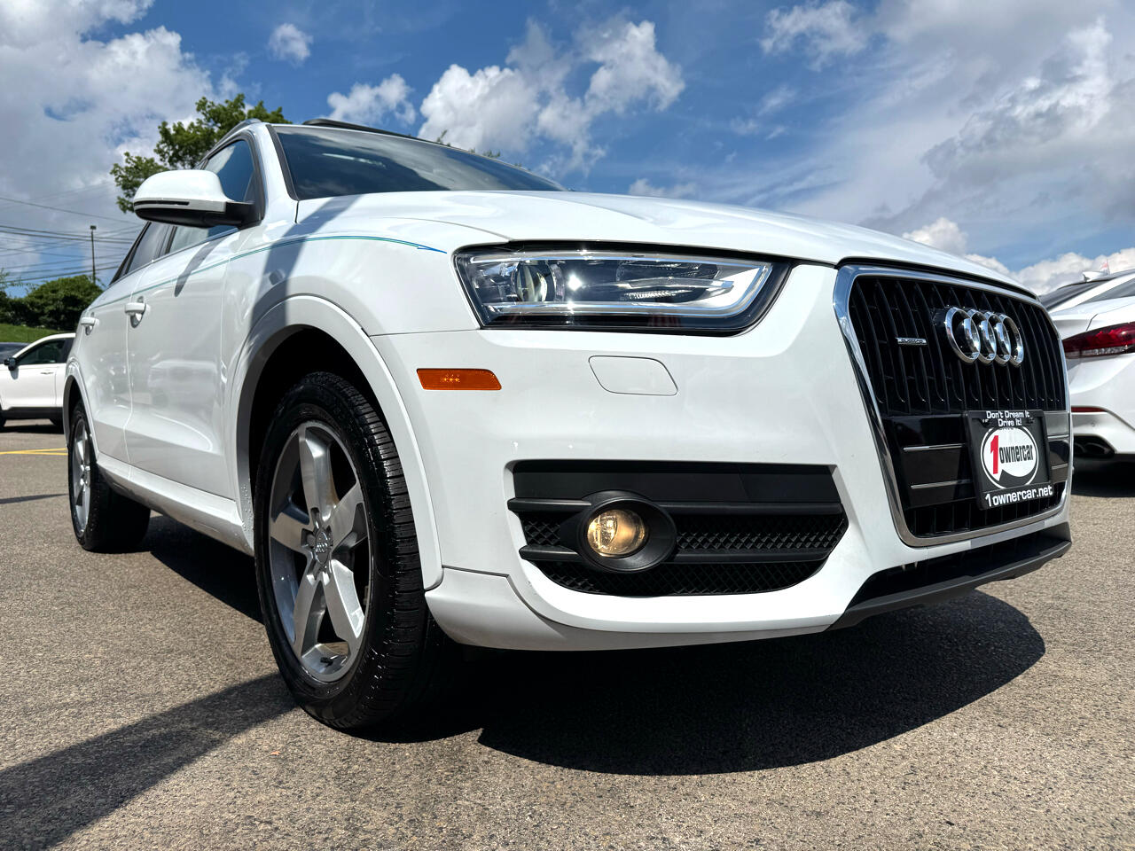 Vehicle image 4 of 57