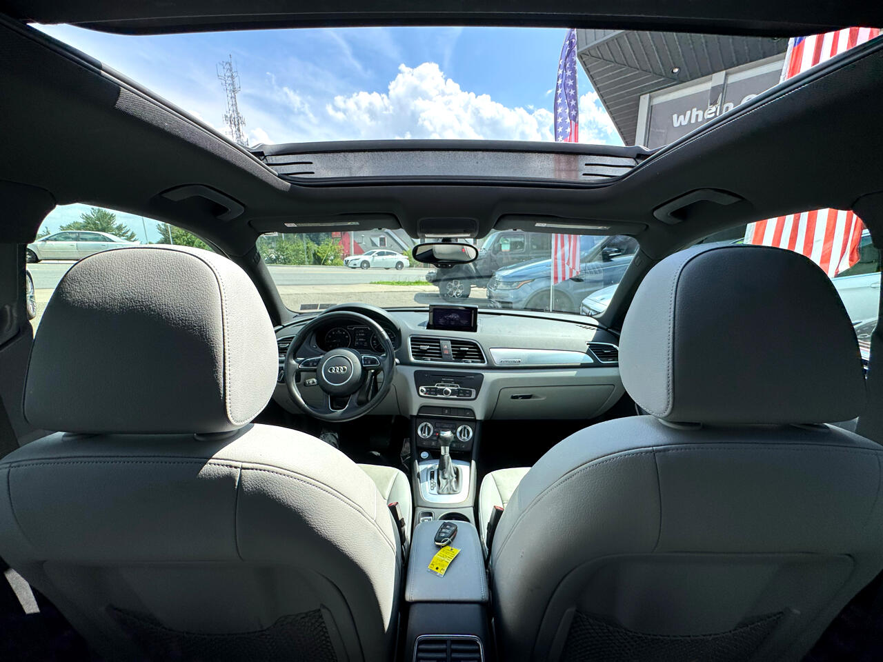 Vehicle image 28 of 57