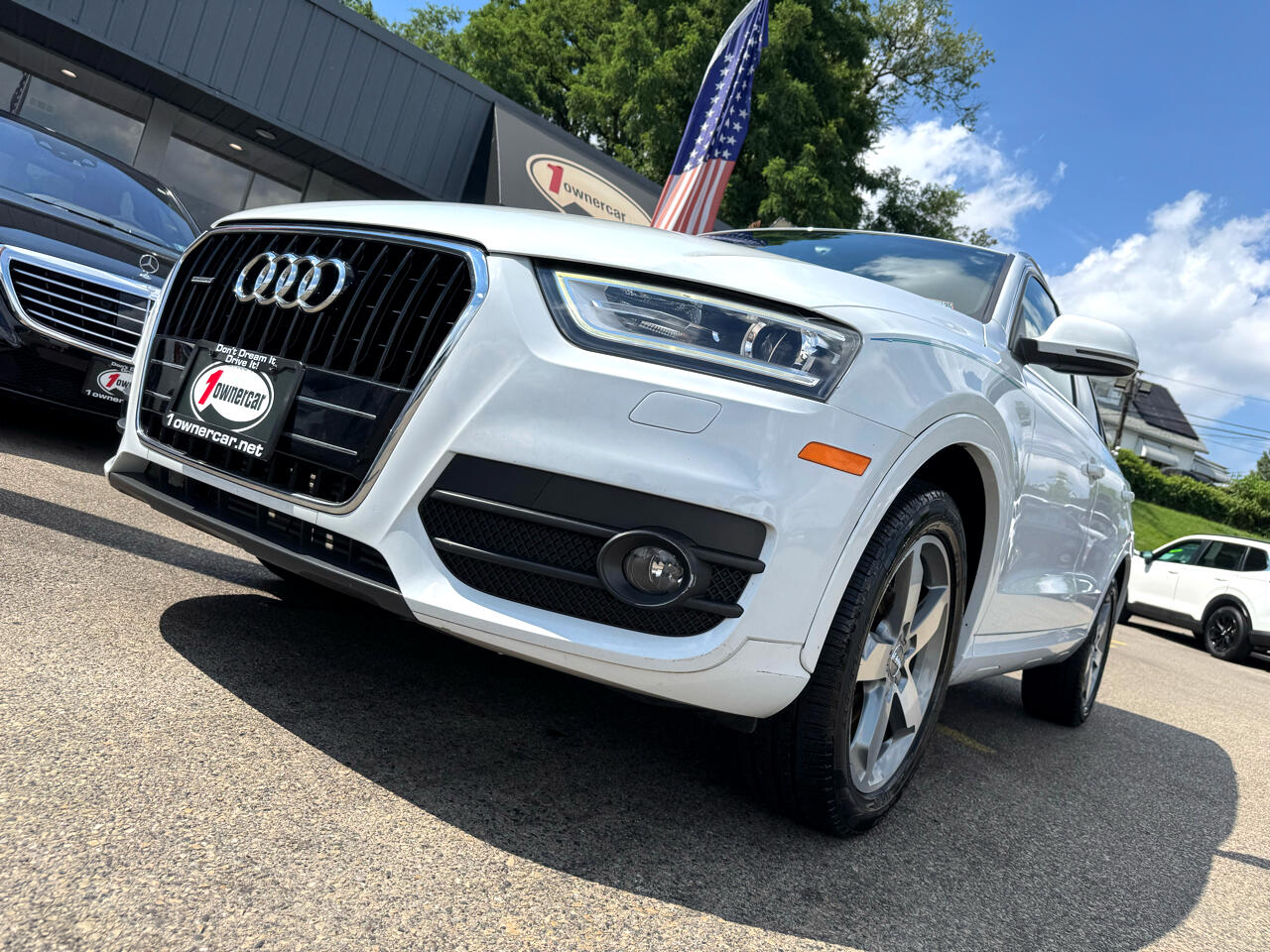 Vehicle image 6 of 57