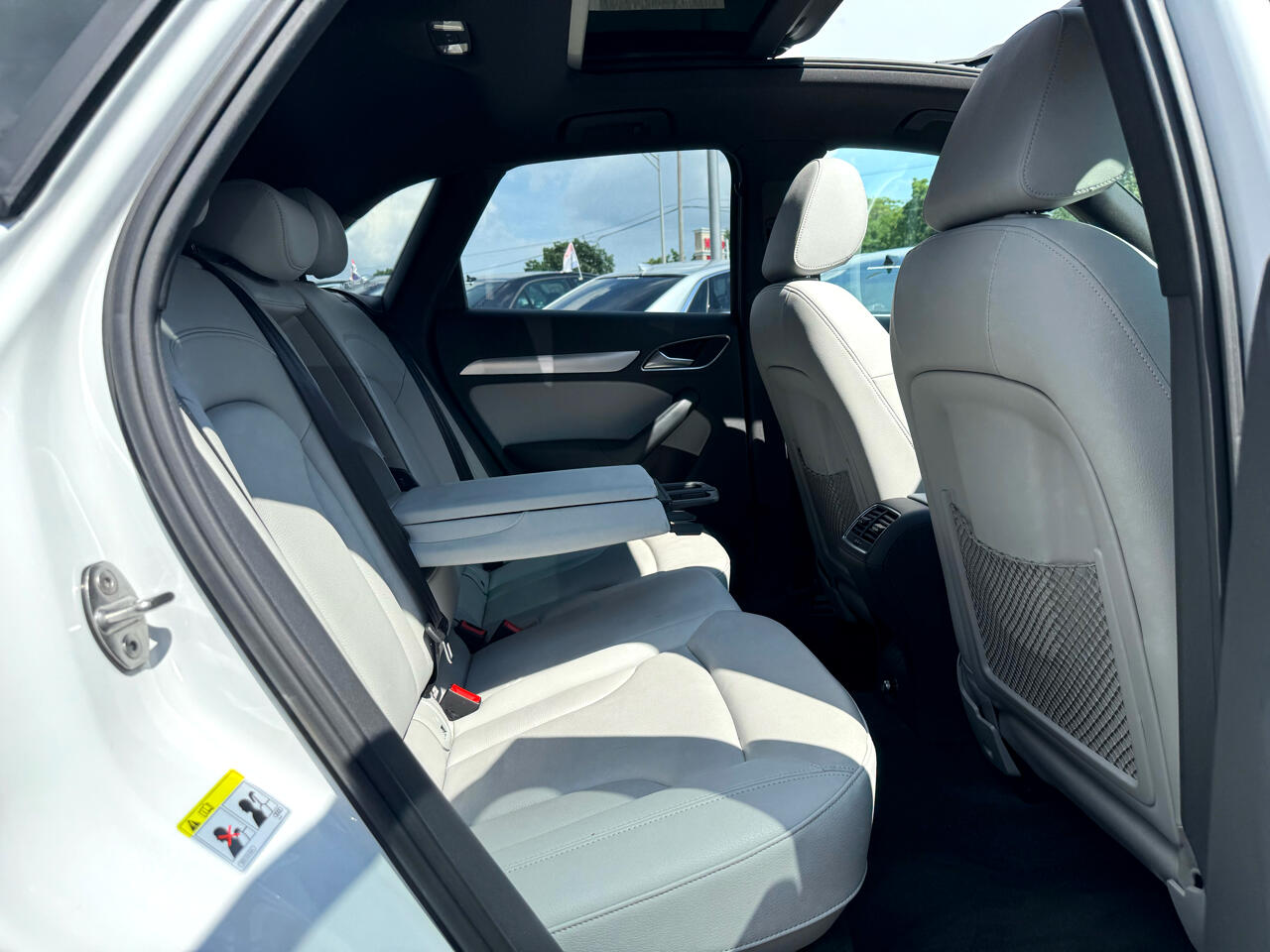Vehicle image 20 of 57