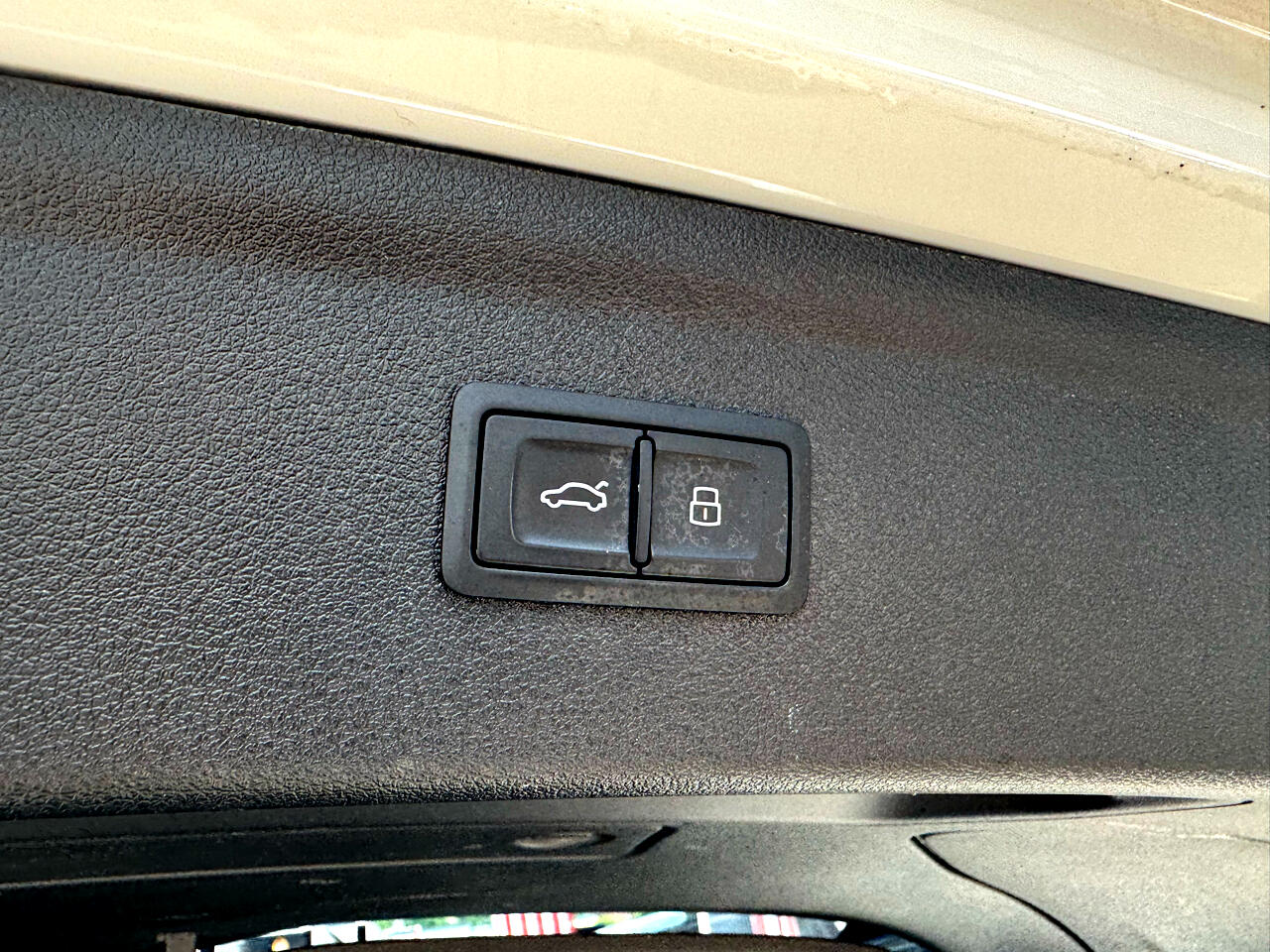 Vehicle image 54 of 57