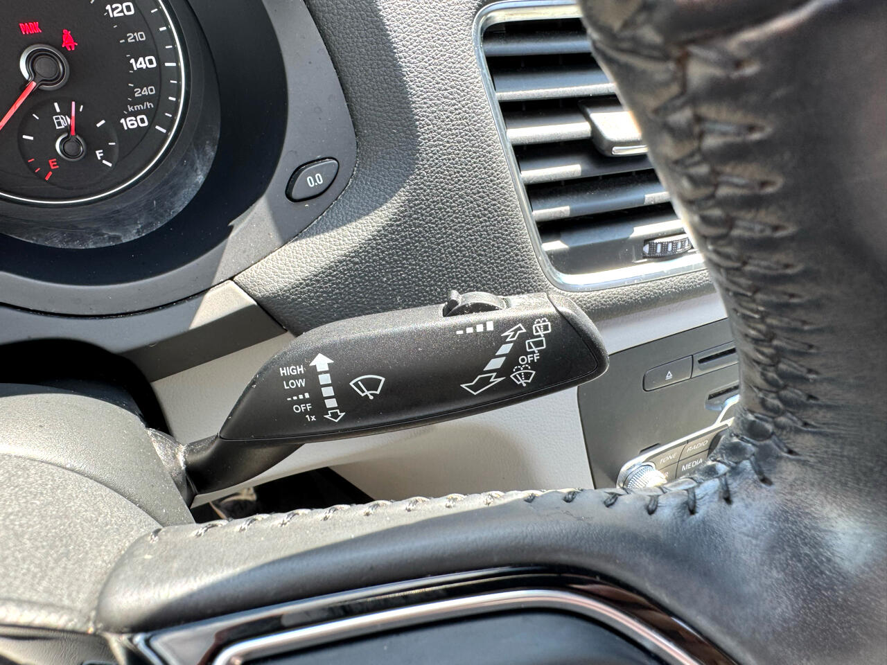 Vehicle image 38 of 57