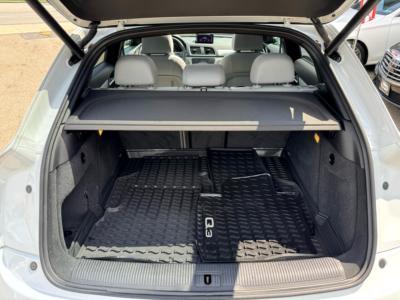 Vehicle image 15 of 57
