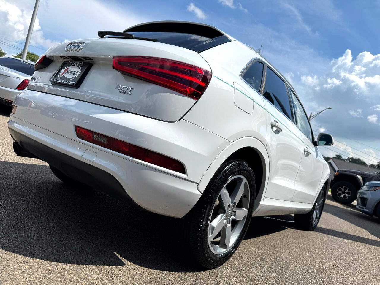 Vehicle image 12 of 57