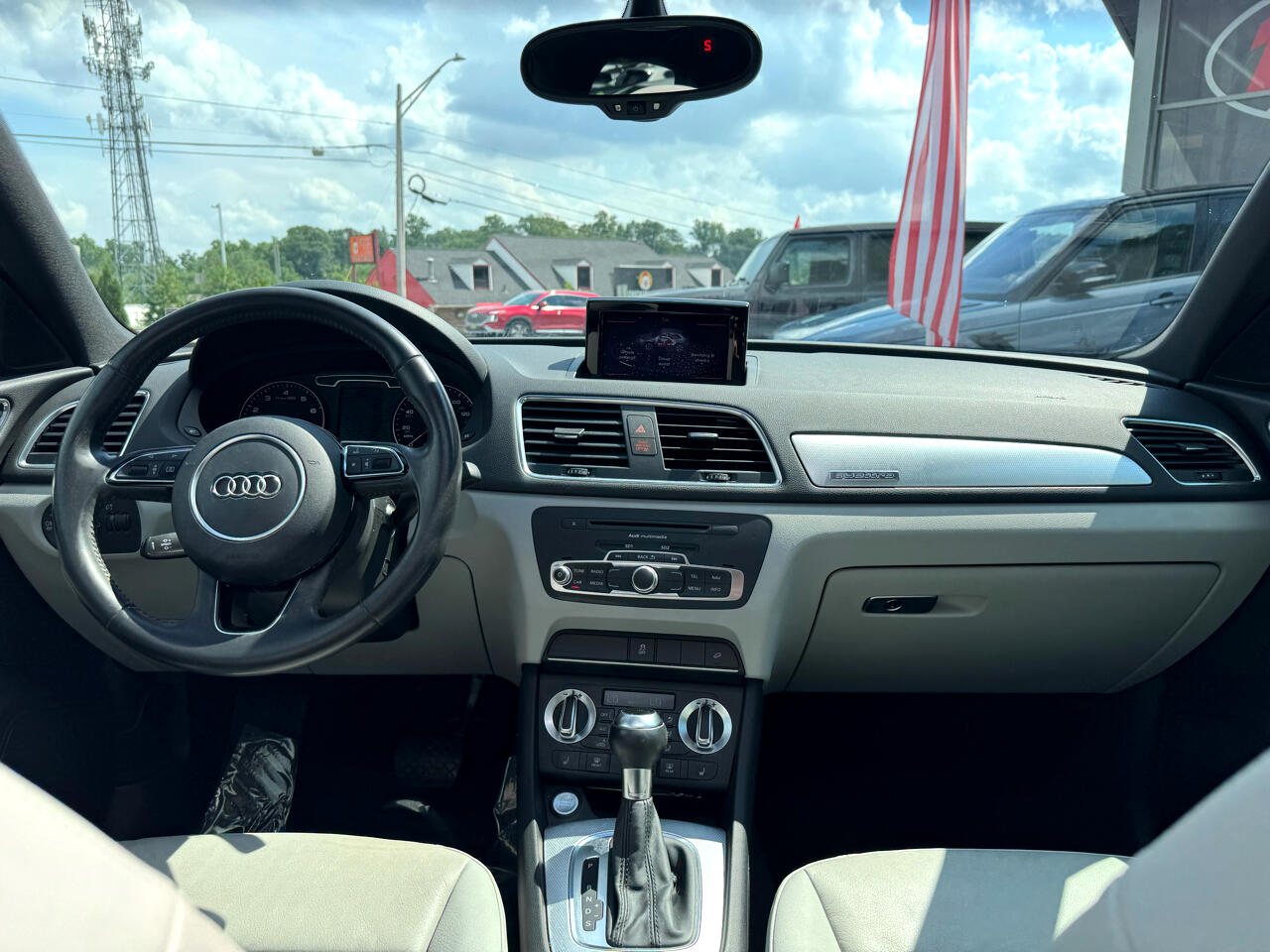 Vehicle image 27 of 57