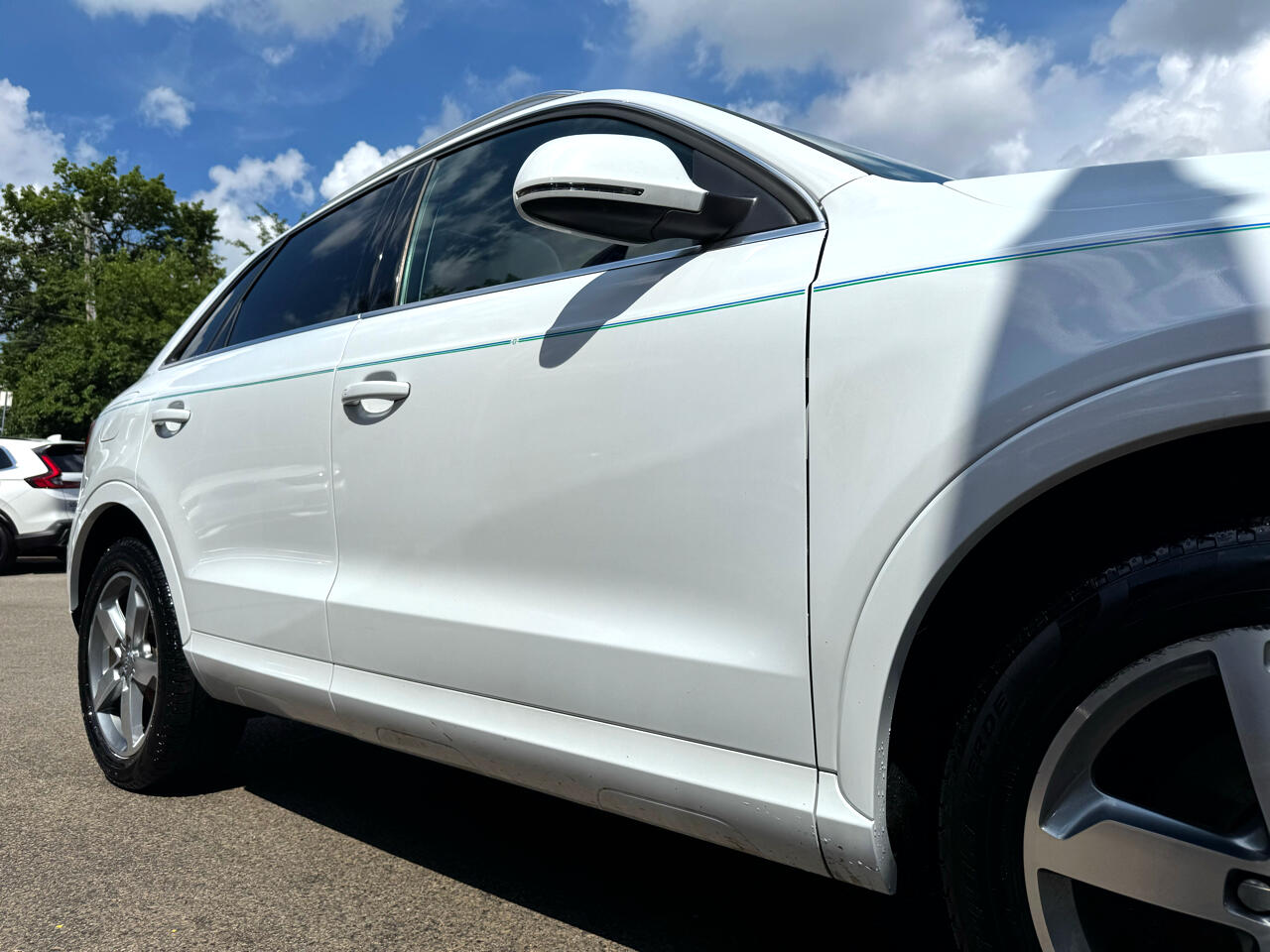 Vehicle image 13 of 57