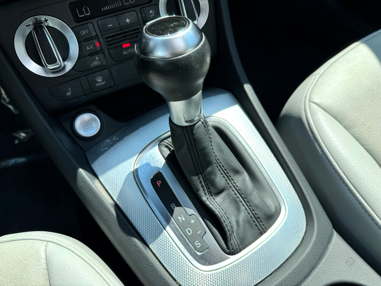Vehicle image 36 of 57