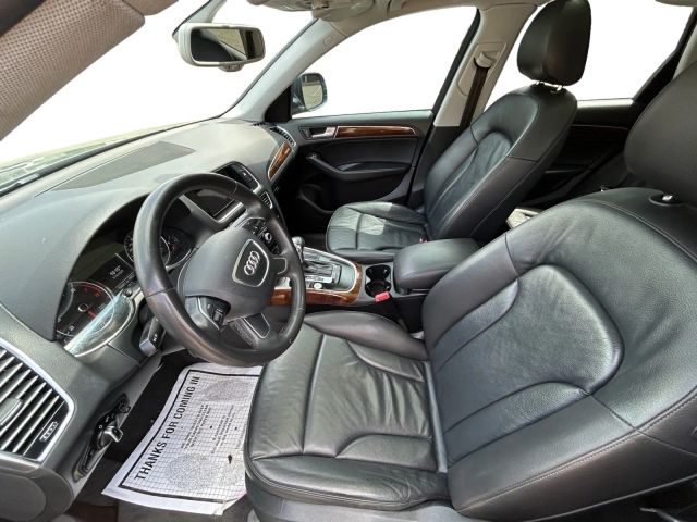 Vehicle image 16 of 18