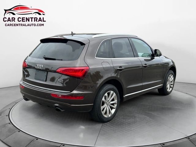 Vehicle image 5 of 19