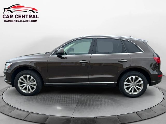 Vehicle image 8 of 19